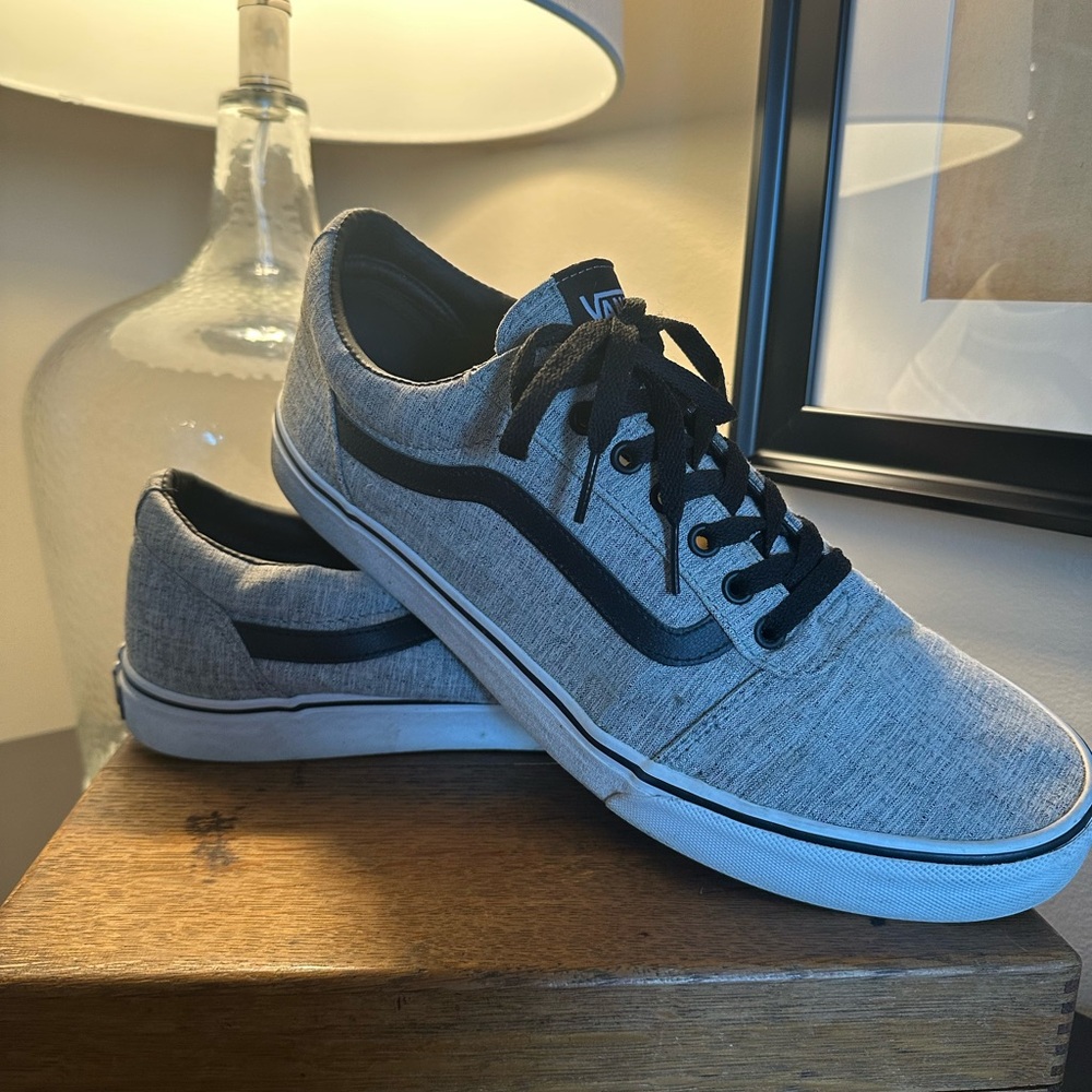 Vans Gray and Black Low-Top Sneakers - Picture 3 of 6